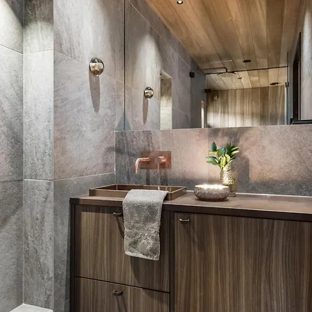 North Sky 18b By Hilla Levi