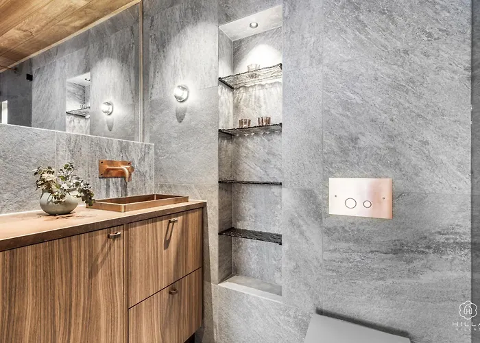 North Sky 18b By Hilla * Levi